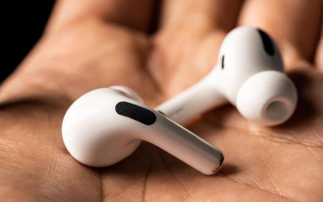 kinci nesil AirPods eski fiyat: 1299 TL    Yeni fiyat: 1599 TL