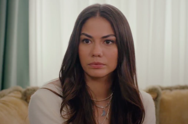 Demet zdemir (Zeynep) ve brahim elikol'un (Mehdi) barolnde olduu dizide ok bir ayrlk yaand. Dizide Faruk karakterine baarl bir ekilde hayat veren oyuncu Engin Hepileri&#8217;nin artk hikayede olmayaca ortaya kt.