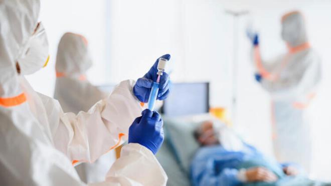 BAKAN KOCA'DAN NEML AIKLAMA  Salk Bakan Fahrettin Koca, Hrriyet yazar Prof. Dr. osman Mftolu'na konutu, koronavirs asyla ilgili nemli bilgiler verdi.