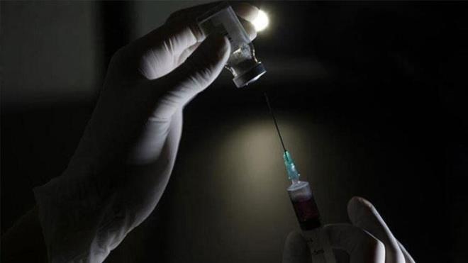 10 MLYON DOZ AI GELYOR  SALIK Bakan Dr. Fahrettin Koca, konumamzda zellikle a konusunda etrafl bilgiler verdi. Dr. Koca&#8217;dan rendiim nemli, net ve ak bilgilerden biri de u oldu: inli a reticisi &#8216;Sinovac&#8217; ile grmeler tamamlanm. Gerekli yasal sreler bitirilip imzalar da atlm. lk uygulamalar iin de 10 milyon doz a oktan yola km.