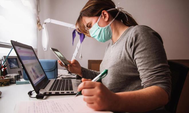 Deneylerde maskenin 7 saatten uzun sre Kovid-19 ve grip virslerinin yzde 90'ndan fazlasn ldrebildii, yzde 99,98 orannda filtreleme zelliine sahip olduu gzlendi.