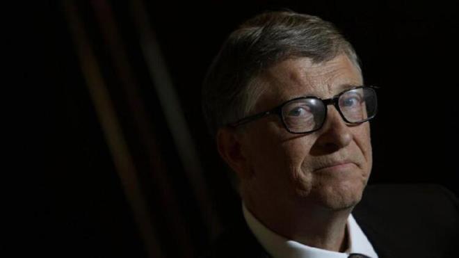 Gates, "(Vakalar) hala ykselite ve bu ykseliin kelimenin tam anlamyla ubat boyunca devam etmesi bekleniyor. Ve bu k dneminde muhtemelen gnde 2 binden fazla lmn gerekleecei yer buras. ABD" ifadelerini kulland. Gates ayn zamanda ABD'lilerin maske takmasn ve halk salna kar dikkatli olmalar gerektiini belirtti.