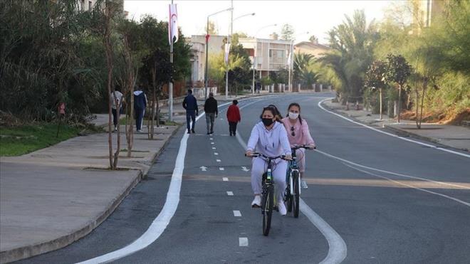 Yaplan evre ve peyzaj dzenlemeleri, grsel gzellik anlamnda blgeye katk salad. Mara'ta faaliyete geen bisiklet yolu sayesinde blgenin bisikletle de gezilebilmesi ve 8 ayr noktada kurulan bfeler, ziyaretilere keyifli vakit geirme imkan salyor.