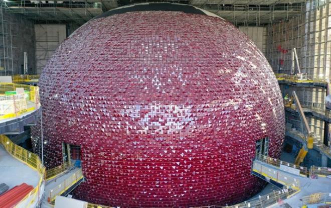 Merakla beklenen proje Taksim'deki yeni AKM binasnn son hali grntlendi. Ortaya kan dev kre projenin son halini de ortaya kard. Yeni AKM projesi hakknda konuan Kltr ve Turizm Bakan Mehmet Nuri Ersoy nemli aklamalarda bulundu.