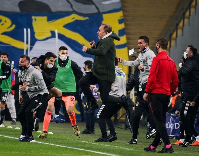 2005'te alnan bu galibiyetin ardndan Beikta, 15 yl boyunca Kadky'de galibiyet yaayamazken, Sergen Yaln bu kez teknik direktr olarak seriyi bozmay baard ve Beikta, tpk 15 yl nce olduu gibi yine 10 kiiyle ma 4-3 kazand.  Yaln, bu galibiyetle birlikte tarihe geti.