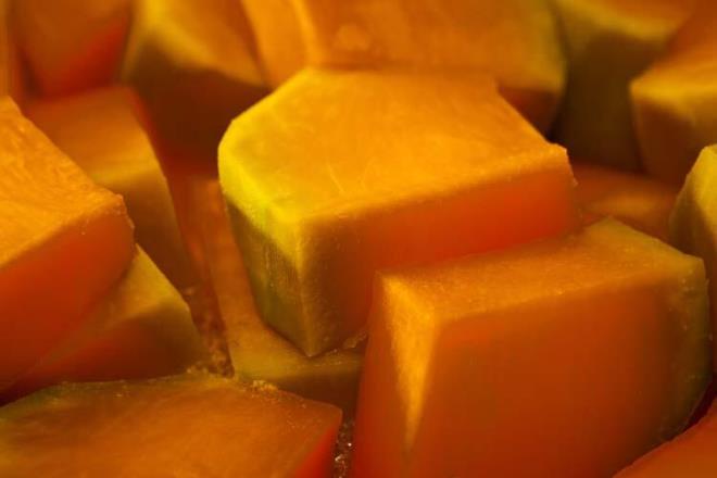 Beta-karoten<br>  Sar-turuncu bitkilerde bulunmakta ve en kuvvetli antioksidanlar arasnda yer almaktadr. Balkaba, havu, ananas, hurma ve kays en fazla beta-karoten ieren sebze ve meyvelerdir.