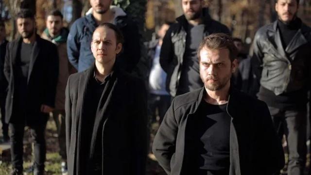 Olu ve kzyla vedalaan Selim, Cemil ile birlikte uzaklara gitme plan yapt. Ancak Selim'i arayan Cemil, aatay tarafndan karldn syledi.