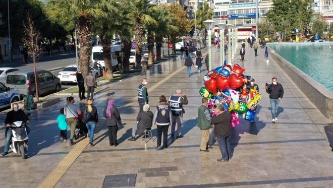 Mersin Tabip Odas Bakan Dr. Mehmet Antmen, btn iller iin tek tip nlem yerine illere zel nlemler alnmas gerektiini ifade ederek, &#8220;Mersin&#8217;de ehirler aras trafiin kapatlmas lazm mutlaka. Toplu hareketlilik nlenmeli. Toplu ie gidiler engellenmeli. Salk ve gvenlik dndaki kamu binalar kapatlmal" dedi.