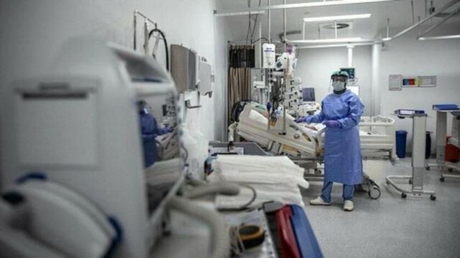 stanbul Tabip Odas Bakan Dr. Murat Ekmez, stanbul'da nemli seviyede youn bakm yata sknts olduunu ifade ederek u bilgileri verdi: &#8220;stanbul'da insanlar acil mahede odalarnda yatak beklerken yaamlarn yitiriyorlar. Youn bakm demiyorum servis yata beklerken insanlarn yaamlarn yitirdii bir kent stanbul artk..."