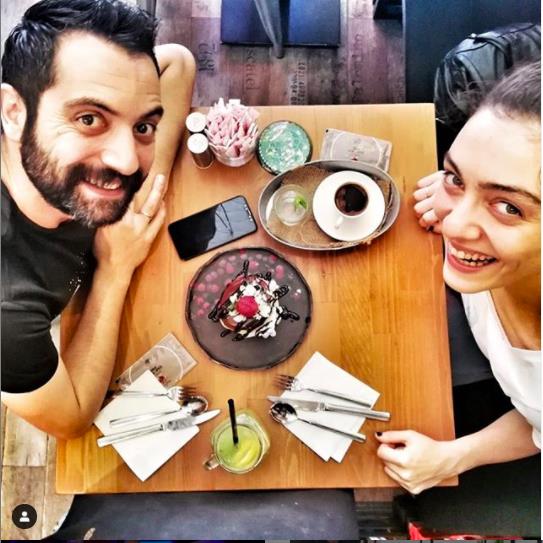 Grhan Altundaar, 2016 ylndan bu yana BKM Mutfak&#8217;ta, 2019&#8217;dan itibaren ok Gzel Hareketler Bunlar 2 kadrosunda almalarn srdryor.