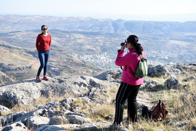 Katlmclardan Melek Sadk, "Sosyal medyada byle bir gezinin ilannn grdm bende katlmak istedim. Gayet gzel bir trman gerekletirdik, gzel manzaralarda fotoraf ektik. Bence herkesin gelip grmesi gereken bir yer&#8221; ifadelerini kulland.
