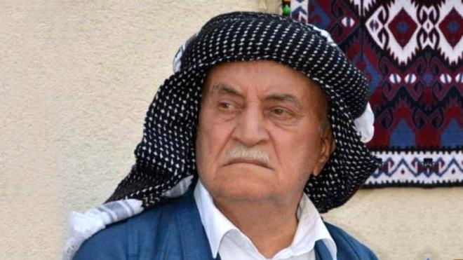 Airet lideri koronay yendi kalbine yenildi<br>Hakkari'deki Jirki Aireti'nin ileri gelenlerinden olan kanaat nderi H. Mehmet Adyaman, koronavirs yendi. 81 yandaki 41 ocuk babas Adyaman, tedaviden ksa sre sonra kalp krizi geirerek hayatn kaybetti.