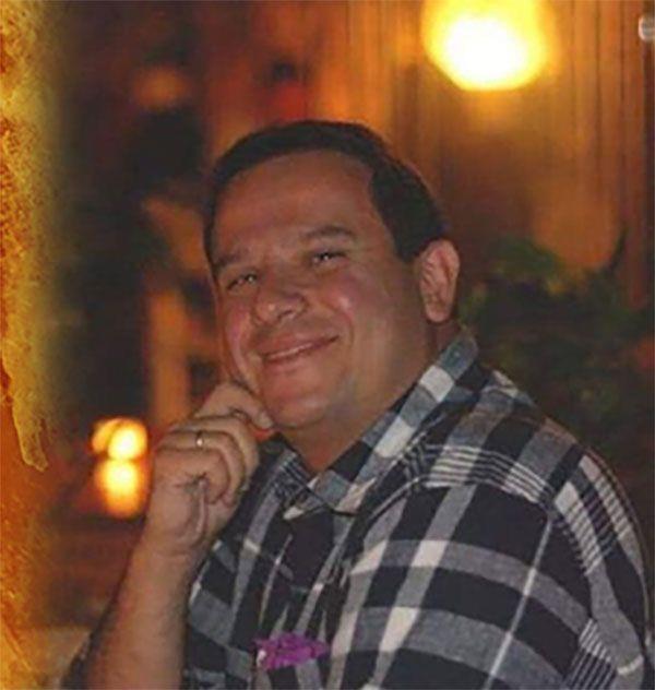 TOTO srpriz yumurtann reticisiydi  <br>  TOTO srpriz yumurtann reticisi Adapazar&#8217;nda ikamet eden tannm i insanlar Ertan Kp de koronavirs yenip kalbine yenik denlerden birisi oldu. Koronavirs yenerek hastanedeki tedavisini tamamlayan 49 yandaki Kp, evinde kalp krizi geirerek hayatn kaybetti.