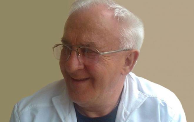 Kocaelispor'un eski teknik direktr de kalbine yenildi<br>    Kocelispor'un eski teknik direktrlerinden Sava Vardoan koronavirse yakaland. Grd tedavinin ardndan virs yenen Vardoan, ksa sre sonra 71 yanda kalp krizi geirerek hayatn kaybetti.