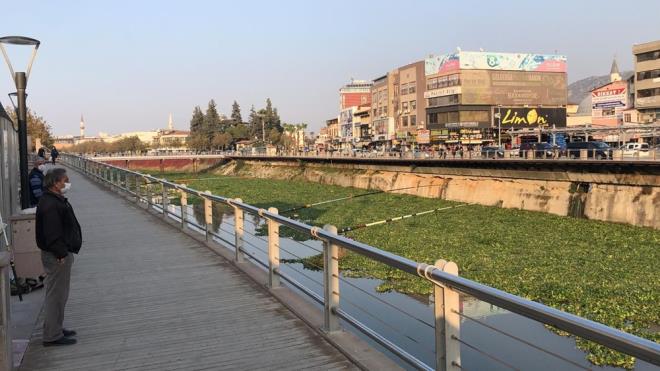 Bozkurt, &#8220;Eline kamerasn alan, fotorafn, videosunu ekiyor. ok ho bir grnt, sanki atladm zaman zerinde kalacakmm gibi hissediyorum. Doann harikas diyorum&#8221; dedi.