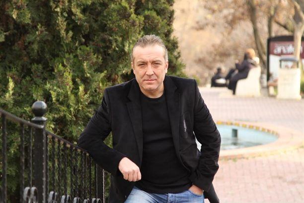 Arka Sokaklar&#8217;dan Hatrla Sevgili&#8217;ye Ak- Memnu&#8217;dan Ezel&#8217;e kadar birok dizi rol alan oyuncu, ksa sreli yapmlarda bulundu.