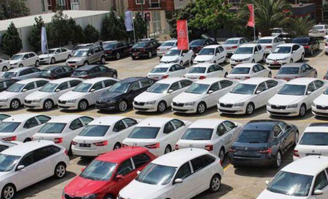 Toyota 4 bin 493 adetle drdnc ve Ford, 4 bin 250 adetlik satla beinci srada yer ald.