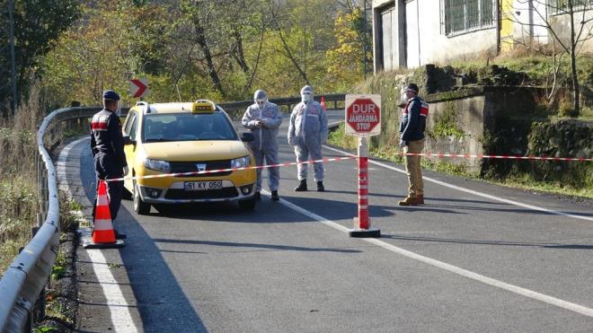 Jandarma ekipleri t�m giri� ve ��k�� noktalar�n� kapatarak �nlem ald�. Mahalleye kimsenin giri� ve ��k���na izin verilmezken, jandarma ekipleri de 24 saat s�reyle n�bet tutmaya ba�lad�.