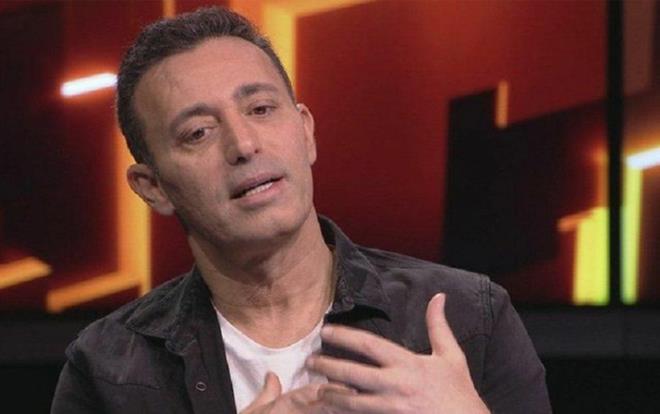 Mustafa Sandal, Kovid-19 tartmalarna dahil oldu.  Sandal tm dnyay etkisi altna alan ve milyonlarca kiinin lmne sebep olan koronavirs aklamalarda bulundu.