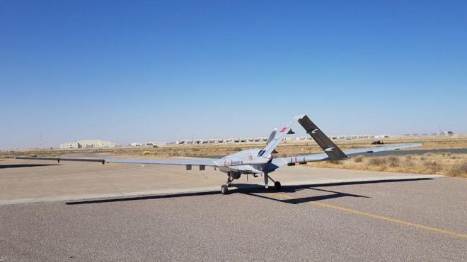 Wallace, deien kresel gvenlik sistemine tam olarak nasl tepki vereceklerini gelitirmek iin yaklamlarn belirlemek zorunda olduklarn syleyerek, potansiyel dmanlarn deiken, kendilerinin duraan ve ngrlebilir olduu yorumunu yapt.    Bakan Wallace, eski askeri teknolojilerin tamamen gereksiz olmadnn altn izerken, yeni teknolojilerin her zaman ie yaramayabileceine dikkati ekti.