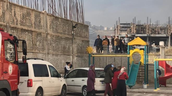 Aile yelerinin son anda kabildii, alevlerin sard evde kalan 3 yandaki Miray Karakeili, hayatn kaybetti.