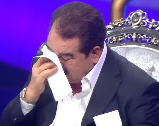 Tatlses daha sonra &#8220;Kt zamanda dog&#774;du. sterdin ki beni ark sylerken grsn. Beni affet kzm" diyerek herkesi alatt.