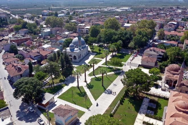 Tarih en byk kozumuz  <br>  Bursa Bykehir Belediye Bakan Alinur Akta, turizmden daha fazla pay alabilmek iin kentin tm deerlerini en iyi ekilde kullanmak istediklerini belirterek, turizm asndan Bursa&#8217;nn en byk kozunun ise tarihi olduunu syledi.