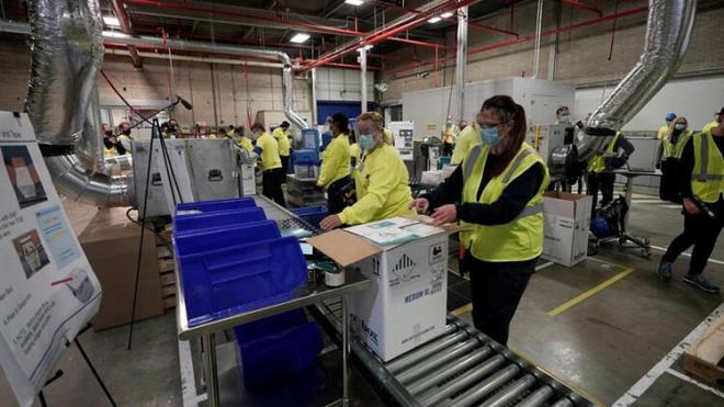 Hastanenin acil servis departmanndan Dr. Lindy Jones, hastann adrenalinle tedavi edildikten hemen sonra bu reaksiyonlarn dindiini aklad.