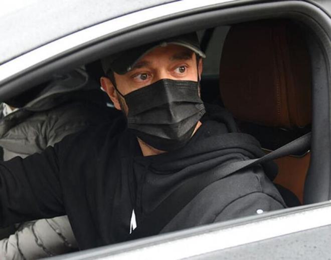 Milliyet'in haberine gre, oyunculua ara verdiini ve bu sre zarfnda sadece mzikle uratn da belirten arkc, &#8220;Pandemi artlarndan dolay oyunculua girmek istemedim pek. Ama tam anlamyla kendimi oyunculua kapatm deilim&#8221; eklinde konutu.