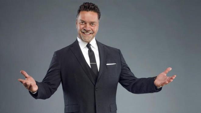 Sevilen ovmen program dnda bir reklam filmi iin kameralar karsna gemeye hazrland renildi.