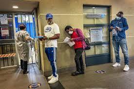 Aralk banda tespit edildi  <br>  Gney Afrika'daki yeni tr, Aralk ay banda tespit edildi. Bilim insanlar, virsle ilgili yaptklar rutin aratrmalar srasnda bir dizi mutasyon olduunu fark etti.