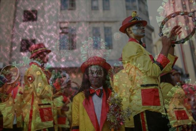 Lang, "Evrim asndan deerlendirildiinde, virslerin daha fazla insana yaylabilmek iin mutasyona uramalar gerekir. Bir virs ne kadar kolay yaylrsa o kadar baarl olur. Virsn iinde yaad organizmann lmn istemez" dedi.