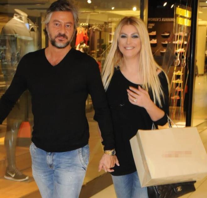 5 yllk evliliinde 4 kez ayrlmak istediini ve 4 kez dayak yediini belirten Karl, eski einin "Sen burada oturacaksn bana ocuk yapacaksn seni ldrrm, gebertirim" diyerek tehdit edildiini iddia etti.