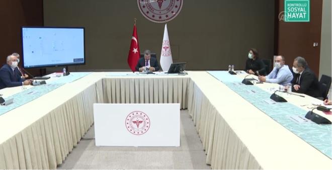 Bilim Kurulu yesi Prof. Dr. Serhat nal, pazar pazartesi balayan gece yola kp Trkiye'ye gelecei aklanan koronavirs asyla ilgili kritik aklamalarda bulundu.    Hacettepe niversitesi Tp Fakltesi Enfeksiyon Hastalklar ve Klinik Mikrobiyolji Ana Bilim Dal'nda grev yapan Prof. Dr. nal'n aklamalar zetle yle: