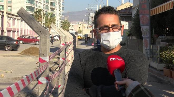 Bir anda ekilen itleri grnce ardn anlatan mahalle sakinlerinden Mehmet zveren de "Biz ne yaptklarn anlayamadk. Tapu ve Kadastro Mdrl'ne bal ekipler geldi ve ekim yapt. Ertesi gn, zel bir inaat firmas gelerek beton itleri dikti.  Sonra ise yolun getii arsa sahibinin buray kapattrmak iin mahkemeden karar aldrdn rendik&#8221;diyor. zveren yol olarak kullandklar arazinin kapatlmas hakknda u bilgileri verdi:      &#8220;Burada eskiden bir fabrika varm. Aslnda buras ad ne kadar sokak olsa da bir bulvar. Duyduumuza gre yolun getii arsay alm ancak istimlak bedelini dememi. O nedenle de arsa sahibi yolu kapattrm. Herkes madur oldu, Bir yangn olsa veya acil bir durum olsa buraya itfaiye de ambulans da giremez. Btn vatandalar olay renmeye alyor. Kimisi otopark yapldn zannediyor" diye konutu.