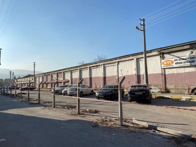 Direkler arasna ise tel rglere taklaca iin naylon eritler ekildi.