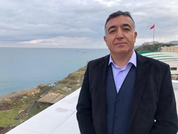 stihdam, ekonomik canllk: Konumasnn devamnda Prof. Dr. Yldrm "Burada tm kurumlar i birlii iinde bu deiimi baarl bir ekilde yrtrlerse blgenin bundan ok kazan salayacan syleyebiliriz. stihdam, ekonomik canllk ve dier sosyal frsatlar anlamnda yeni bir dnm, yeni bir deiimi beraberinde getireceini sylemek mmkndr" diye konutu.