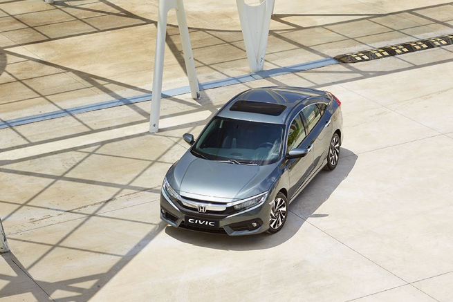 Honda<br>    Civic Sedan 1.6L Eco Elegance Otomatik Benzin    Liste fiyat 231.200 TL  <br>  Aralk kampanyalar  <br>  Aralk ay boyunca yzde 0.49 faiz oranyla 12 ay vadeli 60.000 TL?lik tat kredisi imkan.