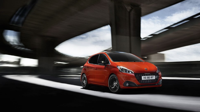 Peugeot  <br>  208 SIGNATURE DYNAMIC 1.5 BlueHDi 100hp    Liste fiyat 192.500 TL<br>    Kampanyalar<br>    YEN 308 210. yla zel geri gr kameras, cam tavan ve karartlm arka camlarla birlikte 229.000 TL'den balayan fiyatlarla.    PEUGEOT 508 210. yla zel 120.000 TL iin  yzde 0 faiz veya imdi aln baharda demeye balayn.     YEN PEUGEOT SUV 2008 210. yla zel 229.500 TL'den balayan fiyatlar ve yzde 0 faiz veya imdi aln baharda demeye balayn.    Yeni PEUGEOT SUV 3008 210. yla zel 100.000 TL iin yzde 0 faiz veya imdi aln baharda demeye balayn.