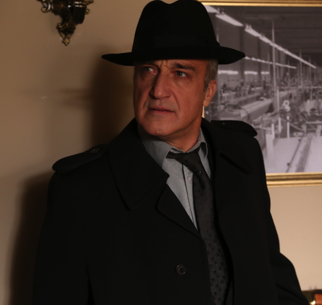 lk defa kamera karsna iek Taksi dizisi ile geen yakkl oyuncu devamnda Tatl Kaklar dizisinde Rol almtr.