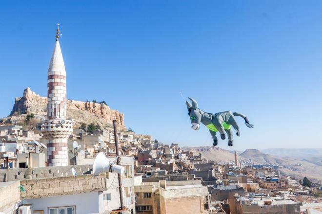 Uurtmay ilgiyle izlediini dile getiren Murat Candan da Mardin'in eeklerinin mehur olduunu belirterek, onlara gsterdii vefadan dolay Zahit Mungan' tebrik etti.