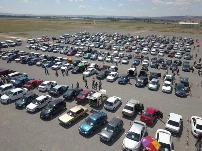 - Salgnn kontrol altna alnmas, ekonomik anlamda bir toparlanma srecine girilmesi durumunda ikinci el satlarnn en az 2020 yl paralelinde hatta bir miktar yukarsnda gerekleeceini, ikinci el ara fiyatlarnda da pazara yeni sunulacak ara fiyatlarna bal olarak, ok volatil olmayan ama kademeli ykselecek bir fiyat yaps olacan ngryorum.