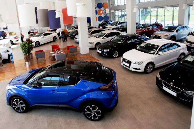 - Markalar 2021 yln, getiimiz yl yaanan kayplar geri kazanma dnemi olarak planlyor ve zellikle bahar sonras art beklentilerini dile getiriyor. lkemizde dviz kurlarndaki d ve ikinci el fiyatlarndaki geri ekilme sonras oluan yeni seviyeleri, alc ve satclarn yava yava iselletirmeye baladn hissediyoruz.