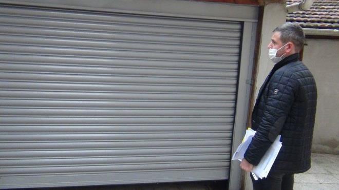 Satn ald otomobili bir sre negl?de kullanan Bilgili ayn arac 9 ay sonra bir baka kiiye satt. Otomobili satn alan bu kii bir hafta sonra Bilgili?yi arayp otomobilin 19 lira hasar kayd olduunu belirtip arac geri almasn istedi. Taraflar anlaamaynca arac satn alan kii Selim Bilgili?ye dava at.