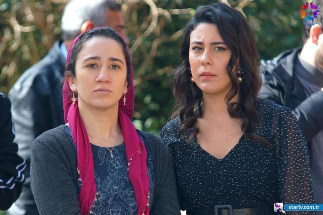 Barsaklarmz sindirim sistemimizin en nemli parasdr. nk besinler barsaklarmzda paralanmaya, sindirilmeye devam eder ve yine burada emilirler. Barsaklarmzdaki bu emilim ileminin de tpk dier sistemlerdeki gibi bir ileyii vardr. Barsak hcreleri sk balantlar ile bitiik bir ekilde dizilmitir ve bu haliyle bir filtreyi andrmaktadr. Bu filtre sayesinde barsaklarmzdan kanmza yalnzca sindirilmi besinler, svlar, vitamin ve mineraller gibi zararsz maddeler geebilirler. Eer barsak hcreleri arasndaki bu sk balant bozulursa kanmza zararl organizmalar ve toksinler gibi istenmeyen maddeler de karabilirler. te ?geirgen barsak sendromu? olarak adlandrlan bu problem, barsak duvarnn geirgenlii ile ilgilidir.