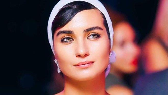 Sefirin Kz'nda yaanan fla ayrln ardndan hemen bir transfer gerekleti. Diziye Atagl yerine Tuba Bykstn dahil oldu.