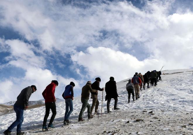 Diyarbakr?da asker olan kuzeni Abidin Oru ile telefonda gren Ferhat Bilici de bu sorunlarna zm bulunmasn istedi.