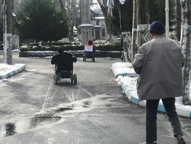 MS hastas 54 yandaki Arzu nver, ?A dn oldum, her hangi bir yan etkisi olmad, kolumda bir ar bile hissetmedim, gayet gzel oldu, kzarklk, ime olmad. Sabaha kadar rahattk yani. Bir umut olarak zaten ka aydr bekliyorduk, geldi sonunda lkemize, Allah?ma ok krler olsun" dedi.