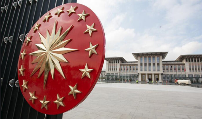 "Politikaclara yol gsterici olabilir"  <br>    Anketin sonucunu Twitter hesabndan "Bakanlk sistemine olan destein d nmzdeki srete politikaclara yol gsterici olabilir" notuyla paylat.