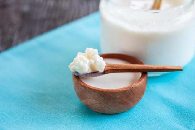 Kaliteli protein kaynaklarnn yeterli tketilmesi, vcutta oluan ykm yapma evirmesi ve karacier fonksiyonlar iin olduka nemlidir. St, yourt, kefir, ayran, peynir, yumurta, et, organik tavuk, hindi ve deniz bal gibi gdalar proteinin en iyi kaynaklardr.